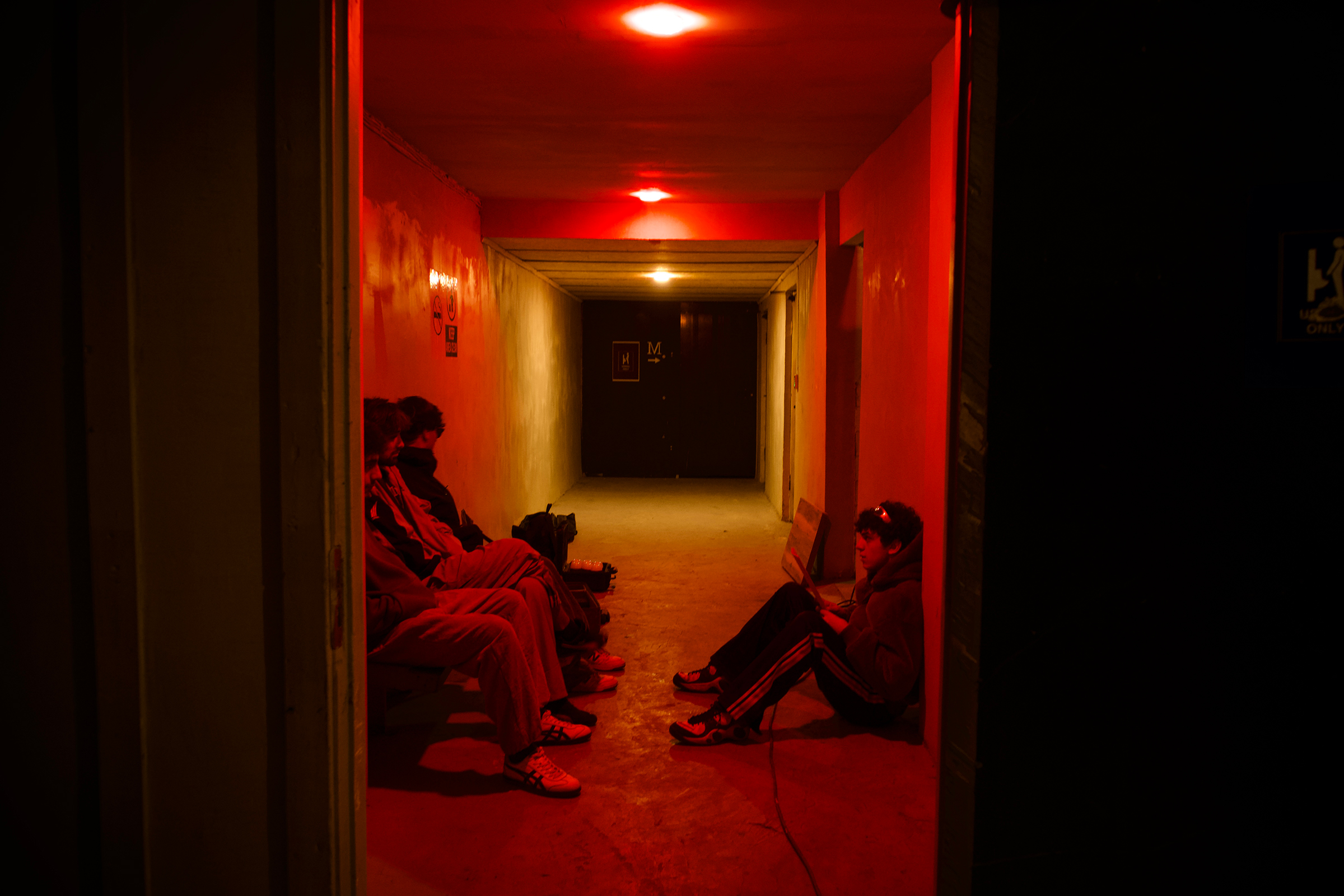 Backstage photography by LEVARIS.